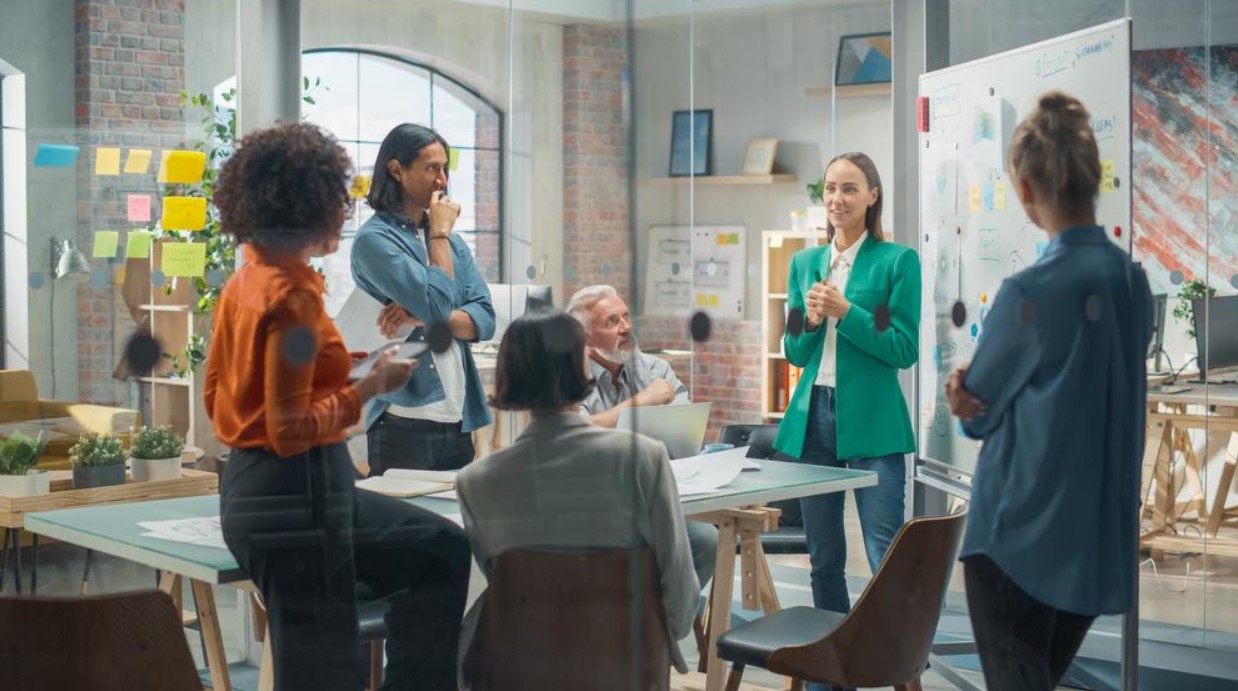 When is the Time Right to Delegate Tasks?